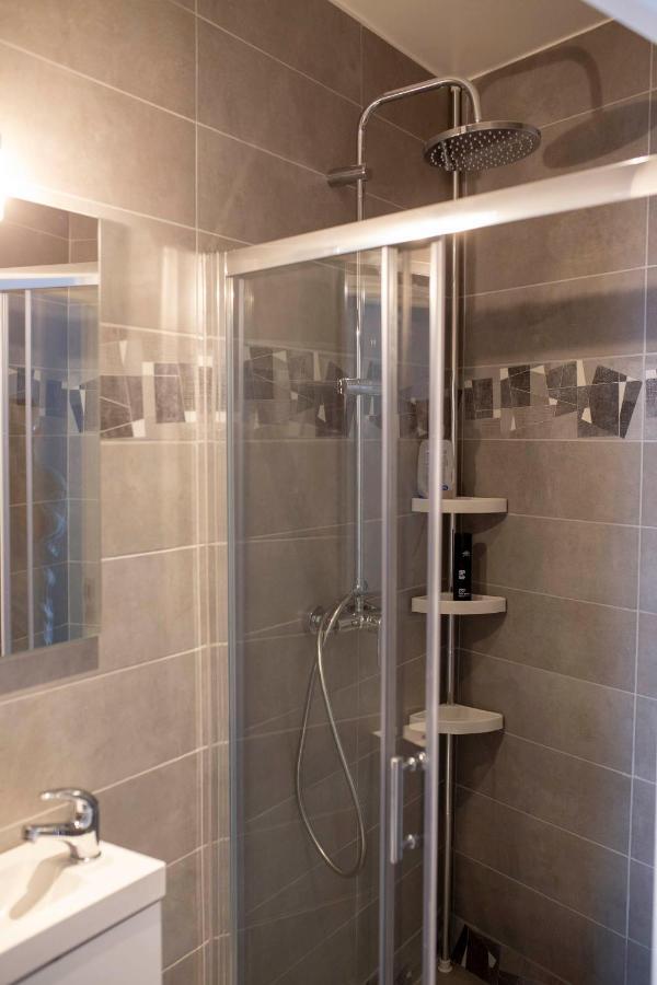 Loc Trotteur Le Graphite T2 Grand Confort Terrasse Lourdes Exteriör bild